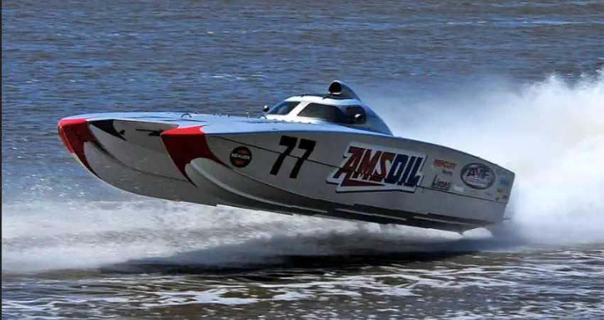 Boat with amsoil logo